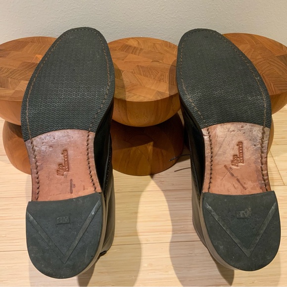 Allen Edmonds - Picture 5 of 6